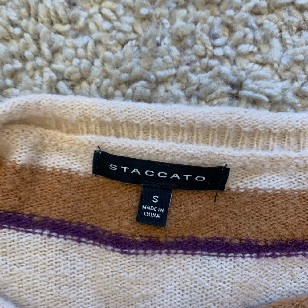 Sweater - Picture 3 of 3